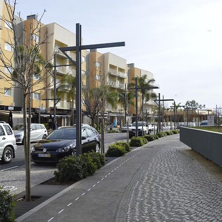 Apartamento próximo da Marina Vilamoura c/piscina e estacionamento Exterior foto