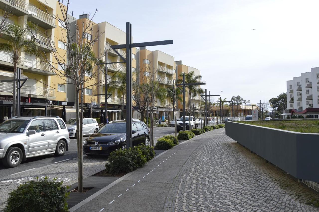 Apartamento próximo da Marina Vilamoura c/piscina e estacionamento Exterior foto